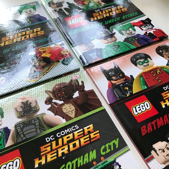 💚 2 for $20 💚 LEGO - DC Comics - Super Heroes Collection Set of x4 Hardcover - Picture 3 of 13